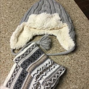 Columbia Hat and MUK LUKS Wrist Warmers